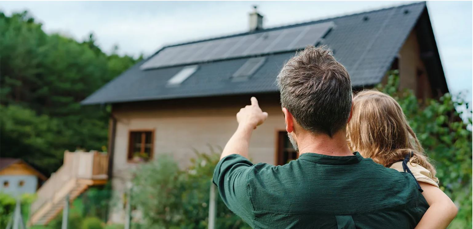 Huis met zonnenpanelen